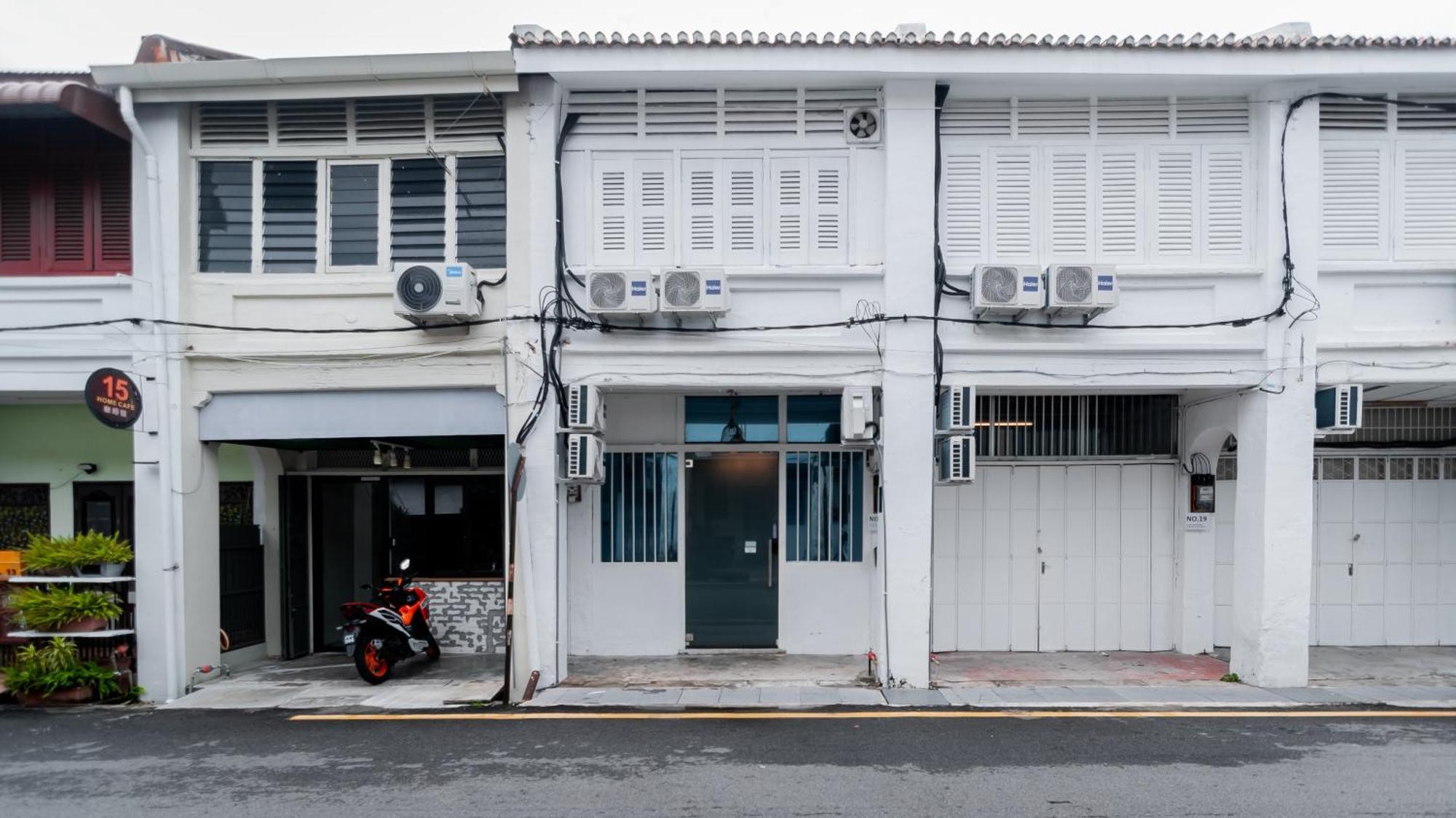 The Terraces By Aayu George Town Penang Hostel Exterior photo