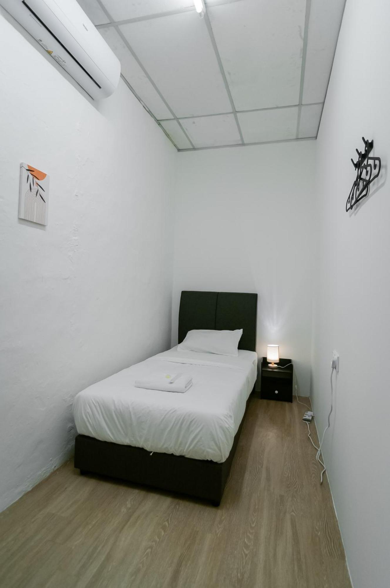 The Terraces By Aayu George Town Penang Hostel Exterior photo
